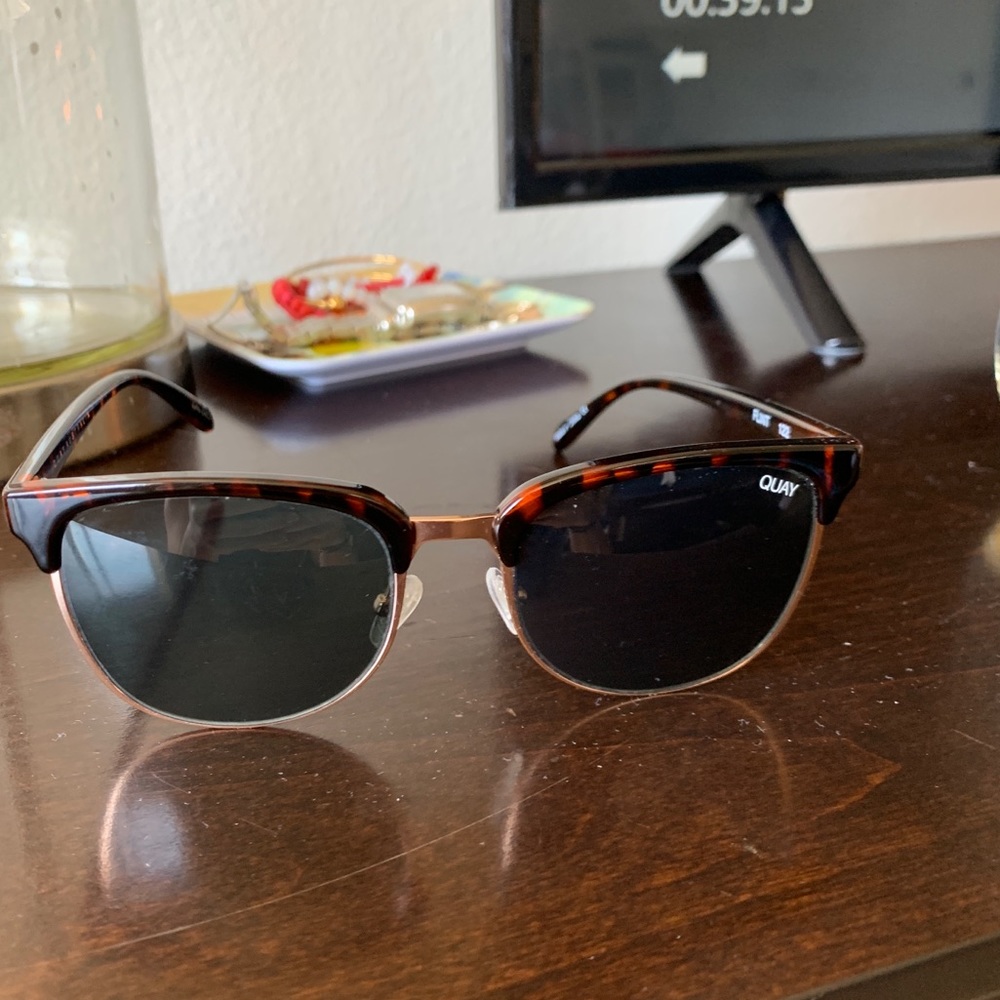 Quay Australia Women’s Sunglasses Flint